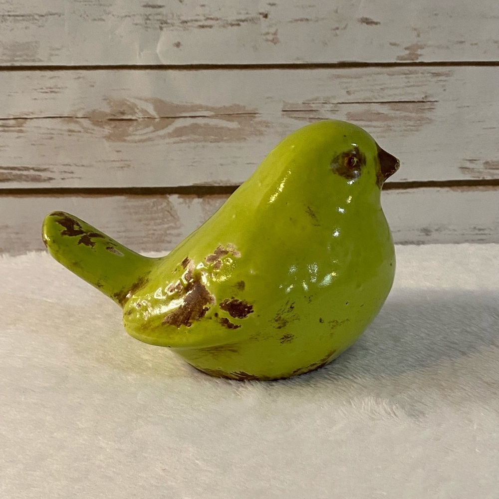 Pretty Ceramic Bird 🕊